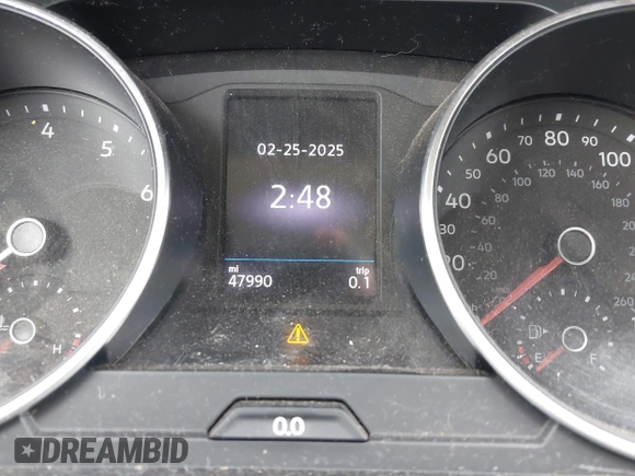 2019 Volkswagen Tiguan SE with VIN 3VV3B7AX3KM139472, listed as a IAAI auction lot 41674213 with 47,990 mi miles and . Bid and sale history available at DreamBid. Image 7.