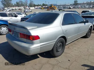 2001 Toyota Camry CE with VIN 4T1BG22K11U111984, listed as a IAAI auction lot 42009171 with 160,082 mi miles. Bid and sale history available at carsss.com. Image 4.