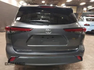 2023 Toyota Highlander L z VIN 5TDKDRBH2PS022528, wystawiony jako IAAI lot #42001557 z przebiegiem 29 527 mil mil oraz . Historia ofert i sprzedaży dostępna na DreamBid. Obrazek 16.