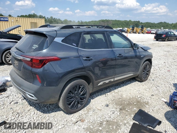 2023 Kia Seltos Nightfall with VIN KNDEUCA25P7414307, listed as a Copart auction lot 68416214 with 29,055 mi miles and Salvage Title. Bid and sale history available at DreamBid. Image 3.