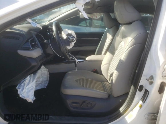 2019 Toyota Camry LE with VIN 4T1B11HK1KU828647, listed as a Copart auction lot 46884115 with 139,609 mi miles and Salvage Title. Bid and sale history available at carsss.com. Image 7.