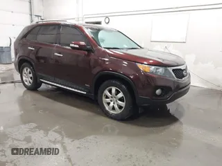 2012 Kia Sorento LX with VIN 5XYKTDA67CG294621, listed as a IAAI auction lot 41668811 with 101,090 mi miles. Bid and sale history available at carsss.com. Image 1.