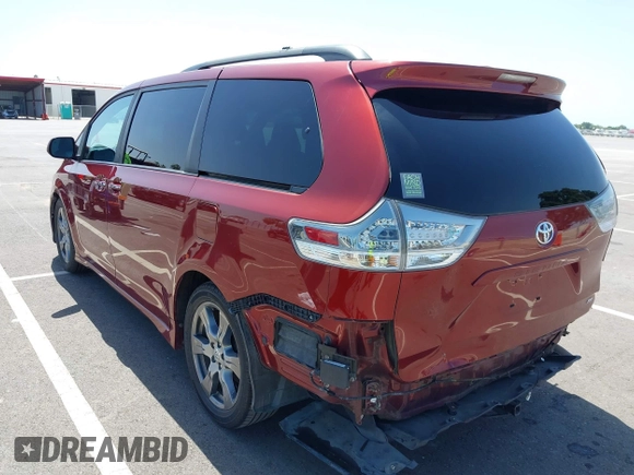 2017 Toyota Sienna SE with VIN 5TDXZ3DC6HS808999, listed as a IAAI auction lot 42111614 with 107,781 mi miles and . Bid and sale history available at DreamBid. Image 3.