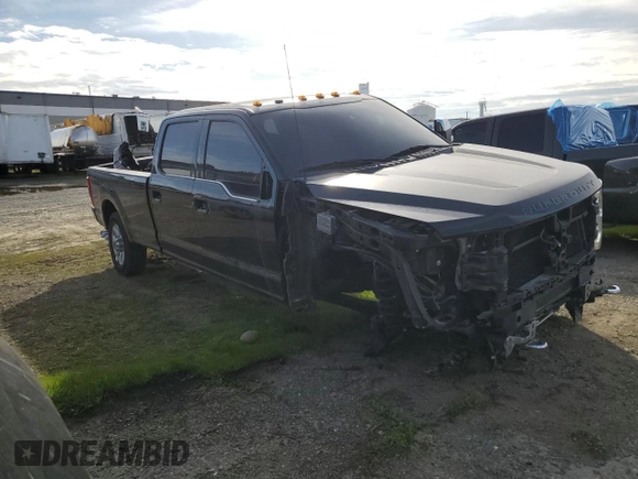 2017 Ford F-350 Platinum with VIN 1FT8W3BT6HEE47814, listed as a Copart auction lot 45143945 with Not provided miles and Salvage title. Bid and sale history available at DreamBid. Image 4.