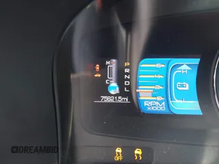 2011 Ford Fusion Hybrid z VIN 3FADP0L34BR208880, wystawiony jako IAAI lot #42432914 z przebiegiem 75 621 mil mil oraz . Historia ofert i sprzedaży dostępna na DreamBid. Obrazek 7.