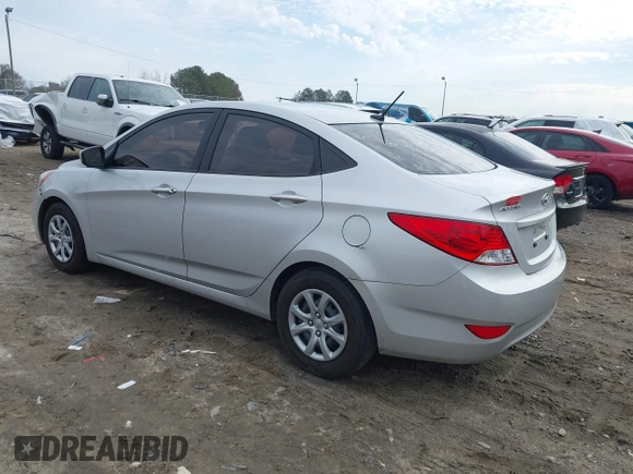2012 Hyundai Accent GLS z VIN KMHCT4AE5CU242474, wystawiony jako IAAI lot #41455547 z przebiegiem 163 199 mil mil oraz . Historia ofert i sprzedaży dostępna na DreamBid. Obrazek 3.