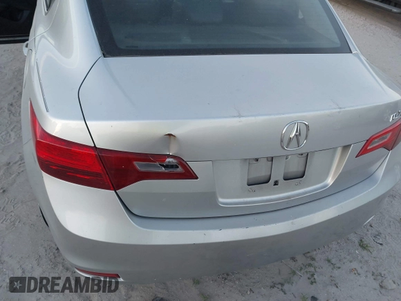 2013 Acura ILX with VIN 19VDE1F39DE010087, listed as a IAAI auction lot 41832973 with 214,137 mi miles. Bid and sale history available at carsss.com. Image 20.