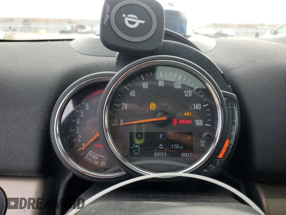 2018 MINI Countryman Cooper S z VIN WMZYT5C39J3D81881, wystawiony jako Copart lot #51741095 z przebiegiem 69 933 mil mil oraz Szkoda całkowita • Salvage title. Historia ofert i sprzedaży dostępna na DreamBid. Obrazek 9.