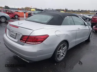 2016 Mercedes-Benz E 400 with VIN WDDKK6FF3GF313039, listed as a IAAI auction lot 40907228 with 31,540 mi miles and . Bid and sale history available at carsss.com. Image 4.