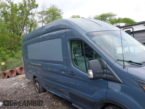 2019 Ford Transit with VIN 1FTYR3XM5KKB49658, listed as a IAAI auction lot 42262878 with 74,645 mi miles and . Bid and sale history available at DreamBid. Image 14.