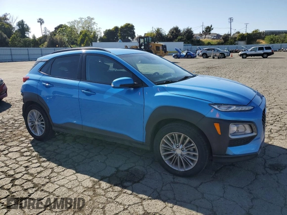2020 Hyundai Kona SEL with VIN KM8K22AAXLU496164, listed as a Copart auction lot 53745405 with 39,887 mi miles and Salvage Title. Bid and sale history available at DreamBid. Image 4.