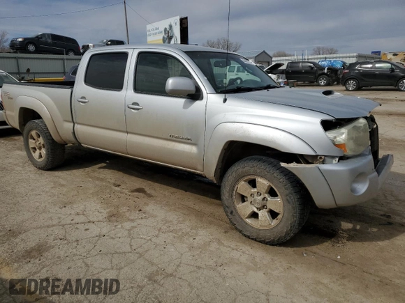 2006 Toyota Tacoma z VIN 5TEMU52N66Z163840, wystawiony jako Copart lot #44407764 z przebiegiem 239 100 mil mil oraz Szkoda całkowita • Salvage title. Historia ofert i sprzedaży dostępna na DreamBid. Obrazek 4.