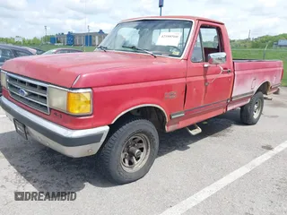 1989 Ford F-150 with VIN 1FTEF14N0KLA44582, listed as a IAAI auction lot 42108560 with 622 mi miles. Bid and sale history available at carsss.com. Image 2.