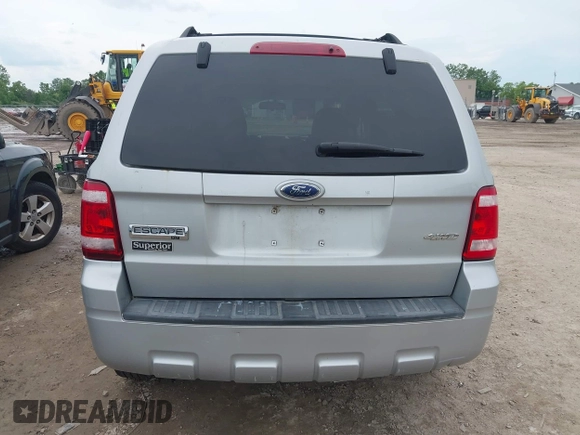 2008 Ford Escape XLT с VIN 1FMCU93128KA54213, выставлен на аукционе IAAI как лот 42558890 с пробегом 115 995 миль миль и . История ставок и продаж доступна на DreamBid. Изображение 17.