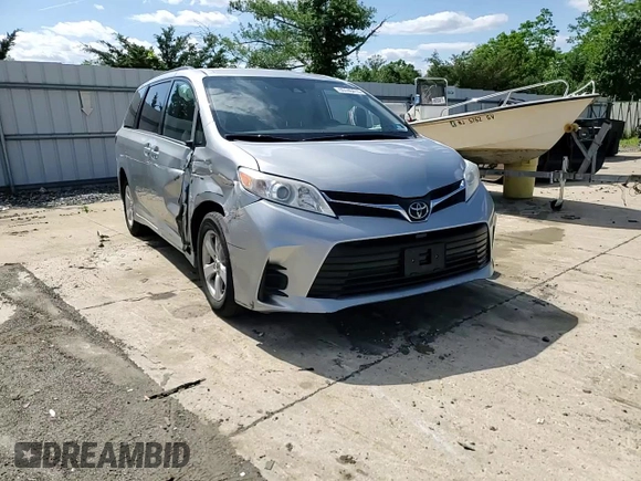 2019 Toyota Sienna LE Auto Access Seat with VIN 5TDKZ3DC9KS018310, listed as a Copart auction lot 55146415 with 117,536 mi miles and Salvage title. Bid and sale history available at DreamBid. Image 14.