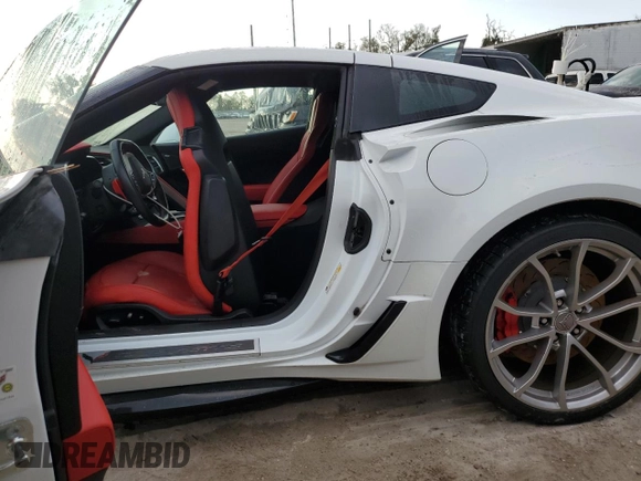 2019 Chevrolet Corvette Grand Sport 2LT with VIN 1G1YY2D73K5110974, listed as a Copart auction lot 75684654 with 6,552 mi miles and Non Repairable. Bid and sale history available at carsss.com. Image 12.