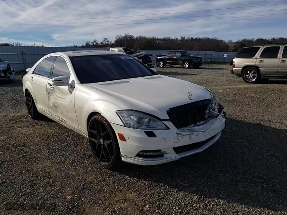 2011 Mercedes-Benz S-Class S 550 with VIN WDDNG7BB6BA413410, listed as a Copart auction lot 88323865 with 221,648 mi miles and Salvage Title. Bid and sale history available at carsss.com. Image 10.