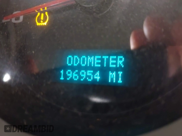 2007 Chevrolet Silverado 1500 1LT with VIN 1GCEK19087Z649494, listed as a IAAI auction lot 41913771 with 196,954 mi miles and . Bid and sale history available at DreamBid. Image 15.