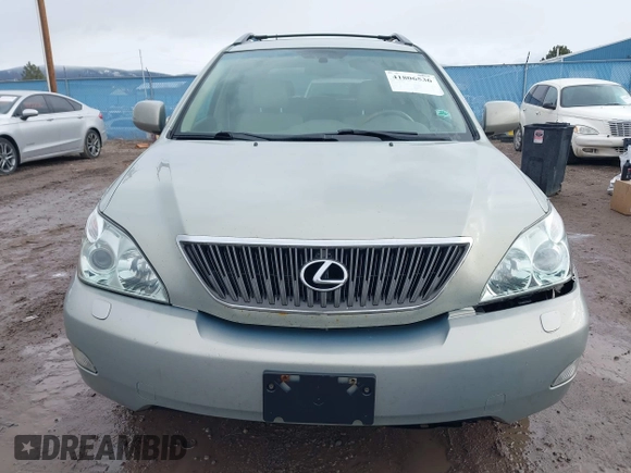 2005 Lexus RX 330 z VIN 2T2HA31U55C064188, wystawiony jako IAAI lot #41806536 z przebiegiem 173 742 mil mil oraz . Historia ofert i sprzedaży dostępna na DreamBid. Obrazek 12.