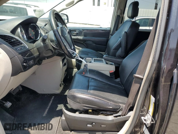 2015 Chrysler Town & Country Touring with VIN 2C4RC1BG6FR534200, listed as a Copart auction lot 55086895 with 206,483 mi miles and Salvage Title. Bid and sale history available at DreamBid. Image 7.