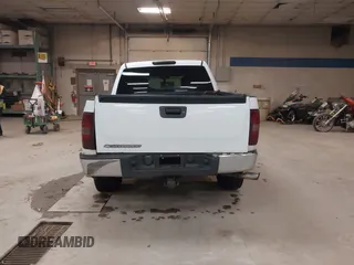 2007 Chevrolet Silverado 1500 LT w/2LT with VIN 2GCEK13MX71677513, listed as a IAAI auction lot 42023608 with 144,555 mi miles. Bid and sale history available at carsss.com. Image 16.