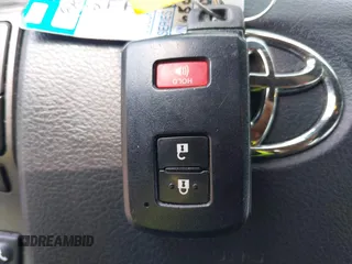 2017 Toyota Tacoma SR5 z VIN 5TFCZ5AN1HX116806, wystawiony jako IAAI lot #41839628 z przebiegiem 90 197 mil mil oraz . Historia ofert i sprzedaży dostępna na DreamBid. Obrazek 11.