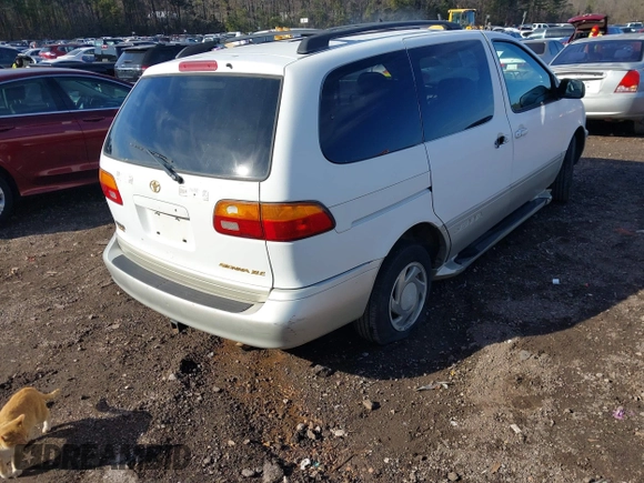 1999 Toyota Sienna LE with VIN 4T3ZF13C5XU161001, listed as a IAAI auction lot 41309712 with 364,688 mi miles. Bid and sale history available at carsss.com. Image 4.