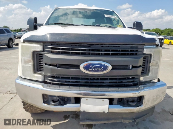 2017 Ford F-250 Lariat with VIN 1FT7W2BT5HEF21682, listed as a Copart auction lot 65200985 with 188,351 mi miles and Clean title. Bid and sale history available at DreamBid. Image 5.