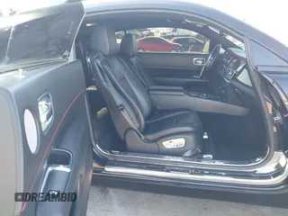 2016 Rolls-Royce Wraith z VIN SCA665C51GUX85992, wystawiony jako IAAI lot #41344751 z przebiegiem 42 675 mil mil oraz . Historia ofert i sprzedaży dostępna na DreamBid. Obrazek 5.