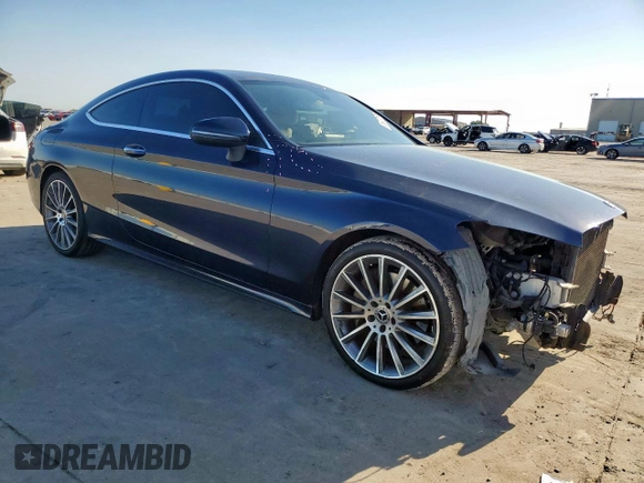 2018 Mercedes-Benz C 300 z VIN WDDWJ4JB6JF658506, wystawiony jako Copart lot #59221685 z przebiegiem 108 012 mil mil oraz Szkoda całkowita • Salvage title. Historia ofert i sprzedaży dostępna na DreamBid. Obrazek 4.