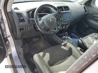 2016 Mitsubishi Outlander ES z VIN JA4AP3AU0GZ049072, wystawiony jako Copart lot #50887785 z przebiegiem 196 419 mil mil oraz Szkoda całkowita • Salvage title. Historia ofert i sprzedaży dostępna na DreamBid. Obrazek 8.