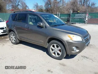 2010 Toyota RAV4 Ltd with VIN JTMDK4DV0AD014466, listed as a IAAI auction lot 41834499 with 121,114 mi miles. Bid and sale history available at carsss.com. Image 1.