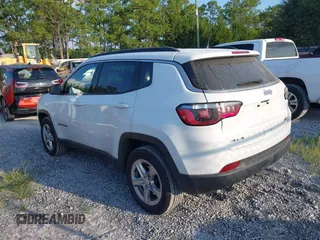 2024 Jeep Compass Latitude with VIN 3C4NJDBN5RT607238, listed as a IAAI auction lot 42732895 with 43,063 mi miles and . Bid and sale history available at DreamBid. Image 3.
