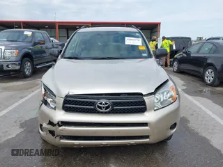 2006 Toyota RAV4 with VIN JTMZD33VX65015749, listed as a IAAI auction lot 42018278 with 175,934 mi miles and . Bid and sale history available at DreamBid. Image 12.