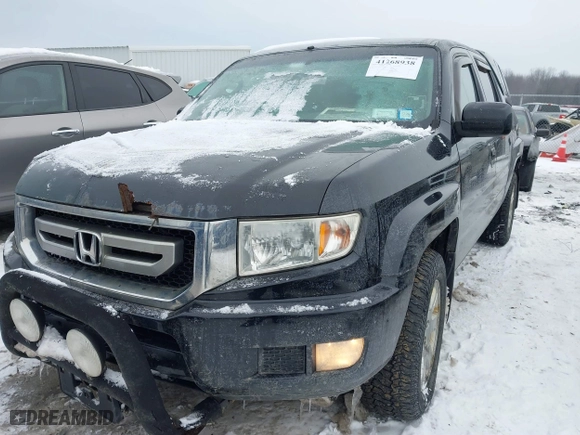 2011 Honda Ridgeline RTS with VIN 5FPYK1F48BB005889, listed as a IAAI auction lot 41268938 with 146,974 mi miles. Bid and sale history available at carsss.com. Image 17.