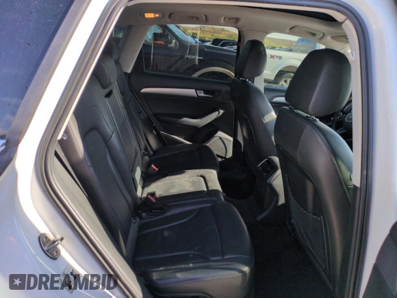 2016 Audi Q5 Premium z VIN WA1C2AFP0GA042653, wystawiony jako Copart lot #54629185 z przebiegiem 104 143 mil mil oraz Szkoda całkowita • Salvage title. Historia ofert i sprzedaży dostępna na DreamBid. Obrazek 10.