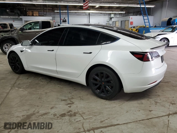 2021 Tesla Model 3 Standard Range Plus z VIN 5YJ3E1EA4MF943036, wystawiony jako Copart lot #54008355 z przebiegiem 62 981 mil mil oraz Szkoda całkowita • Salvage title. Historia ofert i sprzedaży dostępna na DreamBid. Obrazek 2.
