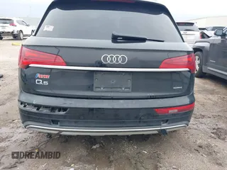 2021 Audi Q5 Premium with VIN WA1AAAFY4M2115693, listed as a IAAI auction lot 41585243 with 67,049 mi miles. Bid and sale history available at carsss.com. Image 19.
