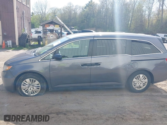 2014 Honda Odyssey LX с VIN 5FNRL5H26EB115406, выставлен на аукционе IAAI как лот 42247078 с пробегом 222 599 миль миль и . История ставок и продаж доступна на DreamBid. Изображение 14.
