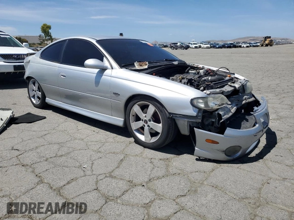 2006 Pontiac GTO z VIN 6G2VX12U16L565993, wystawiony jako Copart lot #57291015 z przebiegiem 190 257 mil mil oraz Szkoda całkowita • Salvage title. Historia ofert i sprzedaży dostępna na DreamBid. Obrazek 4.
