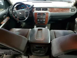 2009 Chevrolet Tahoe 2LT z VIN 1GNFK23039R275793, wystawiony jako Copart lot #58754955 z przebiegiem 234 801 mil mil oraz Czysty tytuł • Clean title. Historia ofert i sprzedaży dostępna na DreamBid. Obrazek 8.