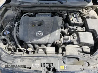 2018 Mazda 3 Touring z VIN 3MZBN1V3XJM268911, wystawiony jako Copart lot #51731825 z przebiegiem 151 921 mil mil oraz Szkoda całkowita • Salvage title. Historia ofert i sprzedaży dostępna na DreamBid. Obrazek 12.