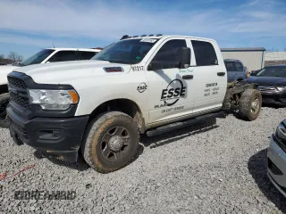 2020 Ram 2500 Tradesman z VIN 3C6UR5HL6LG197217, wystawiony jako Copart lot #45762465 z przebiegiem 144 698 mil mil oraz Szkoda całkowita • Salvage title. Historia ofert i sprzedaży dostępna na DreamBid. Obrazek 1.