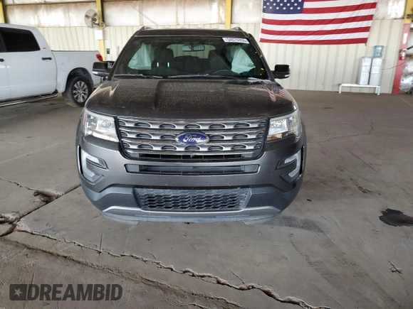 2017 Ford Explorer XLT with VIN 1FM5K7D81HGC55652, listed as a Copart auction lot 54075355 with 64,322 mi miles and Salvage title. Bid and sale history available at DreamBid. Image 5.