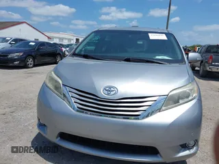 2016 Toyota Sienna Limited z VIN 5TDDK3DC6GS143981, wystawiony jako IAAI lot #42094449 z przebiegiem 89 078 mil mil oraz . Historia ofert i sprzedaży dostępna na DreamBid. Obrazek 12.