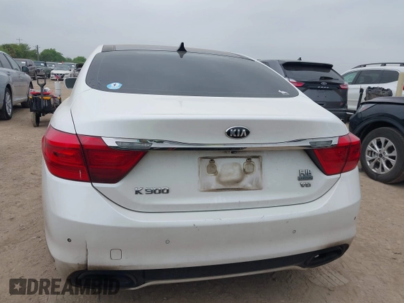 2015 Kia K900 Luxury with VIN KNALW4D48F6018541, listed as a IAAI auction lot 41903807 with 204,202 mi miles. Bid and sale history available at carsss.com. Image 17.