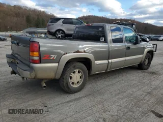 2000 GMC New Sierra 1500 SLE with VIN 2GTEK19T6Y1127628, listed as a Copart auction lot 80293634 with 190,103 mi miles and Salvage Title. Bid and sale history available at carsss.com. Image 3.