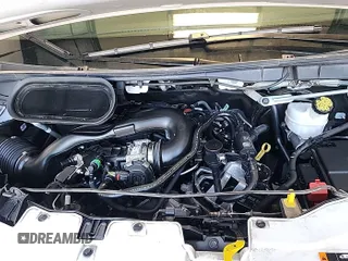 2023 Ford Transit Cargo z VIN 1FTBR1Y81PKA72158, wystawiony jako IAAI lot #42468439 z przebiegiem 52 669 mil mil oraz . Historia ofert i sprzedaży dostępna na DreamBid. Obrazek 1.