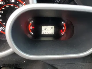 2010 Pontiac Vibe w/1SA with VIN 5Y2SP6E82AZ418692, listed as a Copart auction lot 68358634 with 111,008 mi miles and Salvage Title. Bid and sale history available at carsss.com. Image 9.