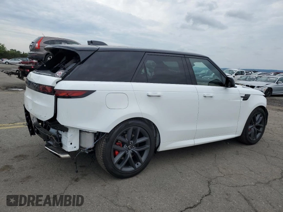 2024 Land Rover Range Rover Sport Dynamic SE with VIN SAL1L9FU3RA178480, listed as a Copart auction lot 63437934 with 4,583 mi miles and Salvage Title. Bid and sale history available at DreamBid. Image 3.
